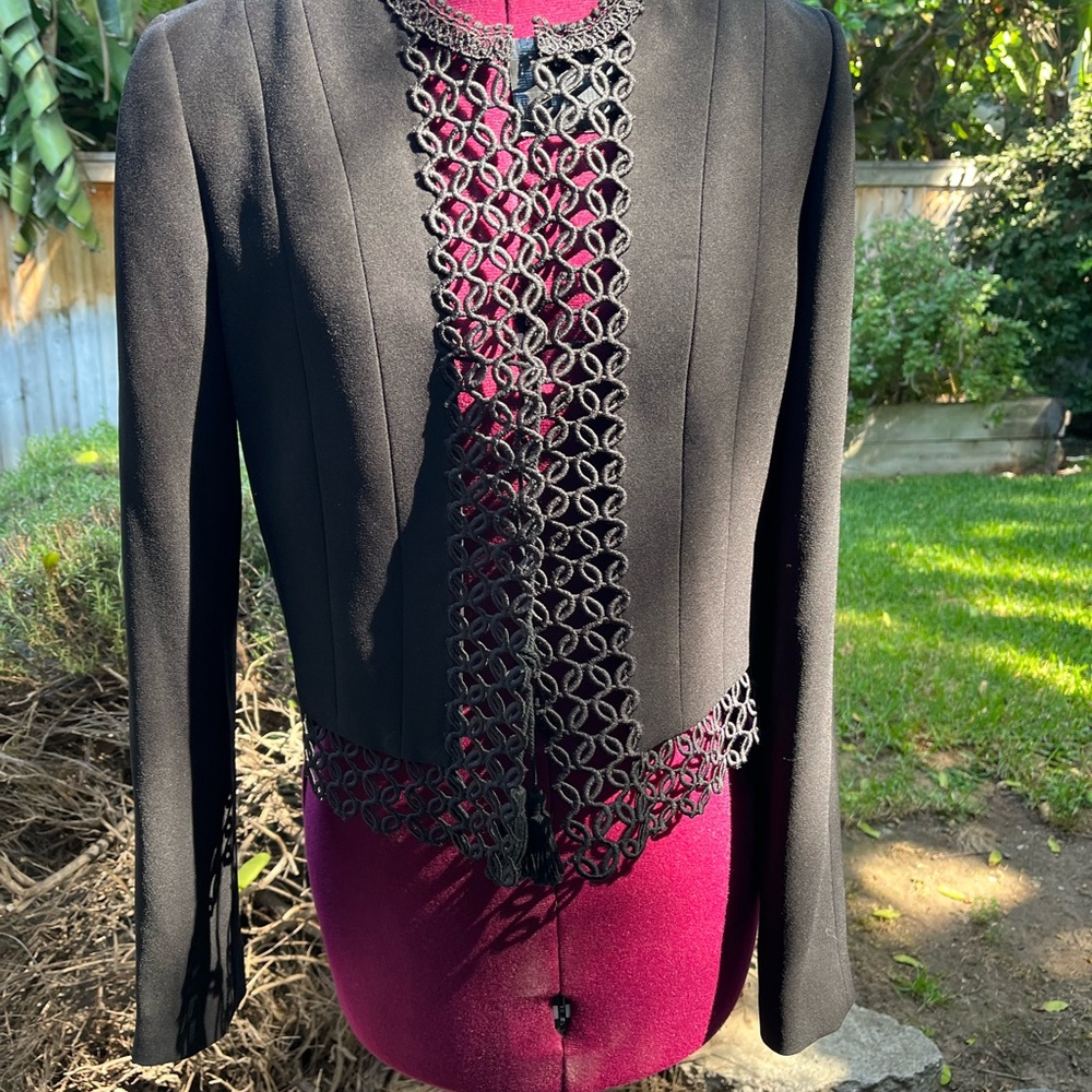 Elie Tahari black jacket size 4